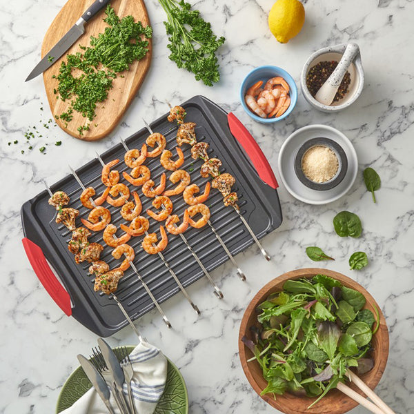 The Griddle Me This Cast Aluminium Griddle Plate & 6 Stainless Steel Skewers